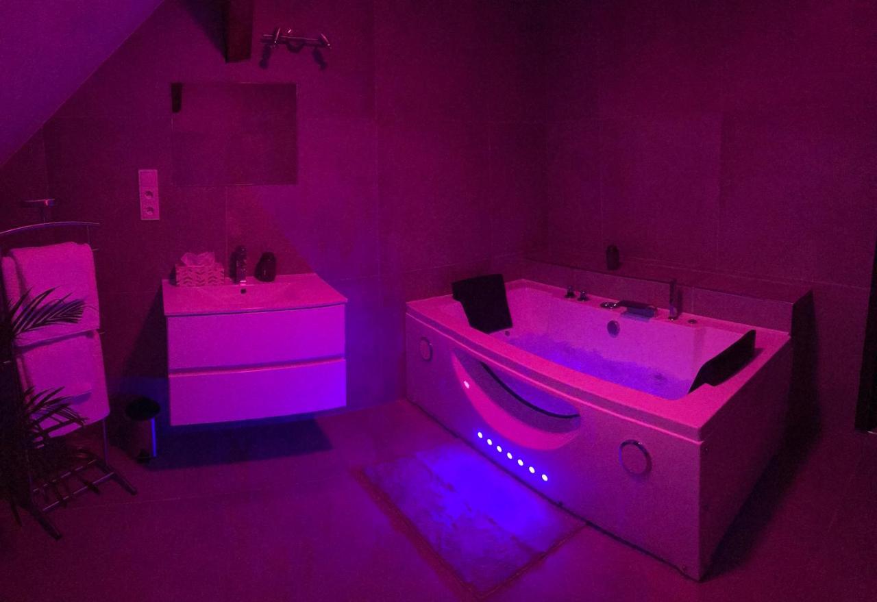 Apartman 3Kk 80 M2 S Virivkou A Saunou イフラヴァ エクステリア 写真