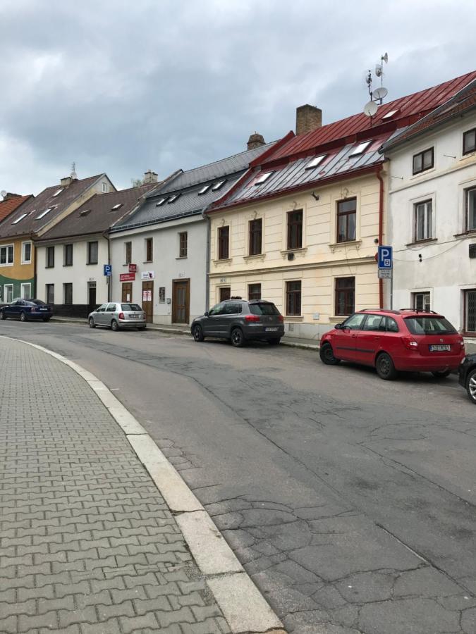 Apartman 3Kk 80 M2 S Virivkou A Saunou イフラヴァ エクステリア 写真